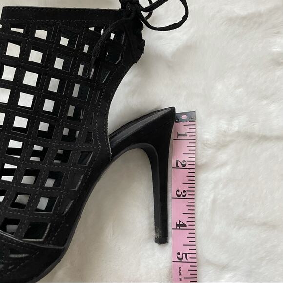 Forever21 Laser Cut Perforated Heels Size 8 - Picture 7 of 7